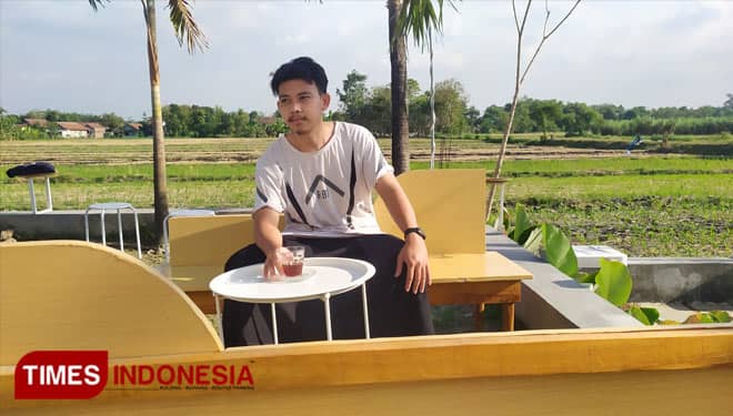 Kafe Konoa, Sensasi Ngopi di Pinggir Sawah