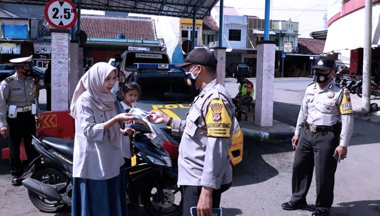Pasar Sindangkasih Ciamis Jadi Sasaran Pengawasan PPKM Level 3