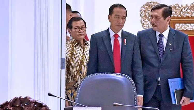 Menteri Segalanya, Presiden Jokowi Kembali Dapuk Luhut Jadi Ketua