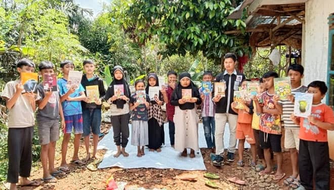 Inspiratif! Pemuda Kampung di Pangandaran Berhasil Dirikan Taman Bacaan Masyarakat