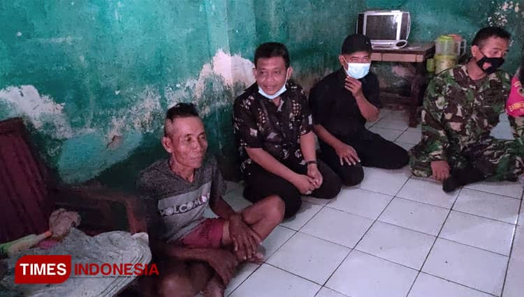 Viral Kakek Pemulung di Majalengka Dipukuli Warga, Putri Gus Dur Pun Geram