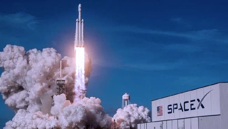 Giliran SpaceX Falcon 9, Meluncur ke ISS Rabu Malam