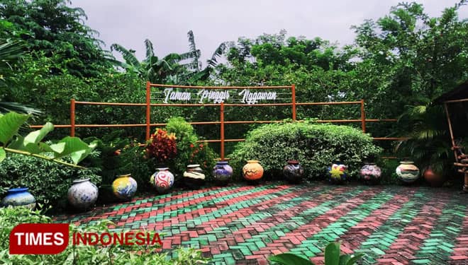 Taman Pinggir Nggawan, Wisata Pinggir Sungai Bengawan Solo Pertama di Bojonegoro