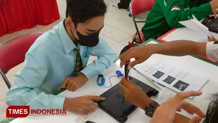 Axioo Bersama Maspion IT Mal Gelar Axioo Class Program SMK se-Jatim