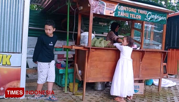 Lontong Tahu Kuliner Khas Blora, Cita Rasa Unik dan Berbeda