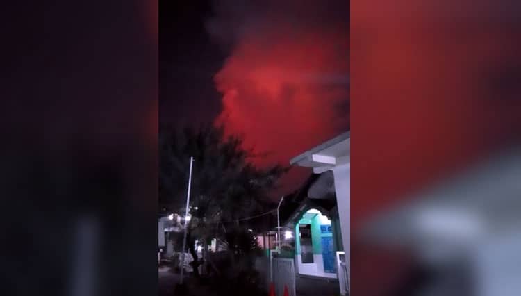 BMKG Juanda: Fenomena Langit Merah Disertai Kilat, Bukan Aktifitas Gunung Welirang