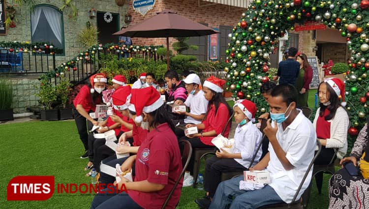 Asyik, Matos Undang Komunitas Difabel Sarapan Bareng Santa di Twilight Zone