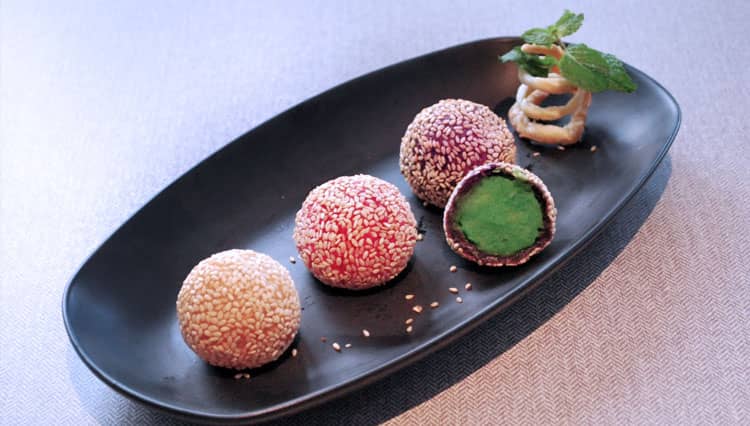 Nikmatnya, Onde-onde Bergaya Asian Fusion ala Hotel Swiss-Belinn Airport Surabaya