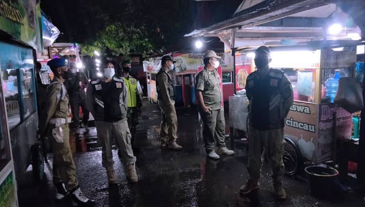 Antisipasi Penyebaran Covid-19 Varian Omicron, Satpol PP Purbalingga Lakukan Patroli