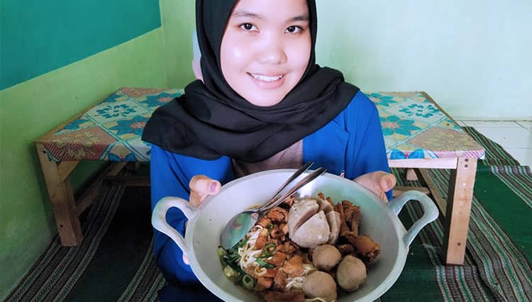 Kuliner Unik, di Pacitan Ada Mie Ayam Wajan
