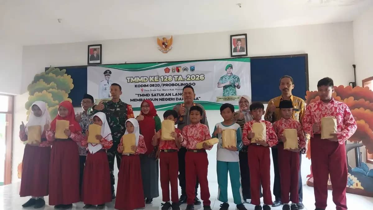 TMMD 128 Probolinggo Tanam Semangat Belajar Anak Desa
